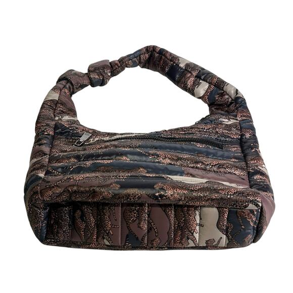 Think Royln Amsterdam Cheetah Knot Shoulder Bag Zipper Pockets Quilted - Picture 3 of 12